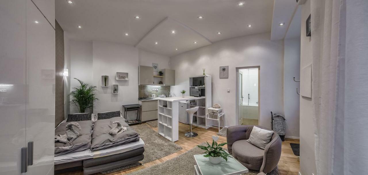 Diamond Apartman Near To Basilica Budapest Exterior photo